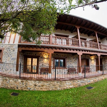Apartamentos Los Picos De Europa Colio Dış mekan fotoğraf