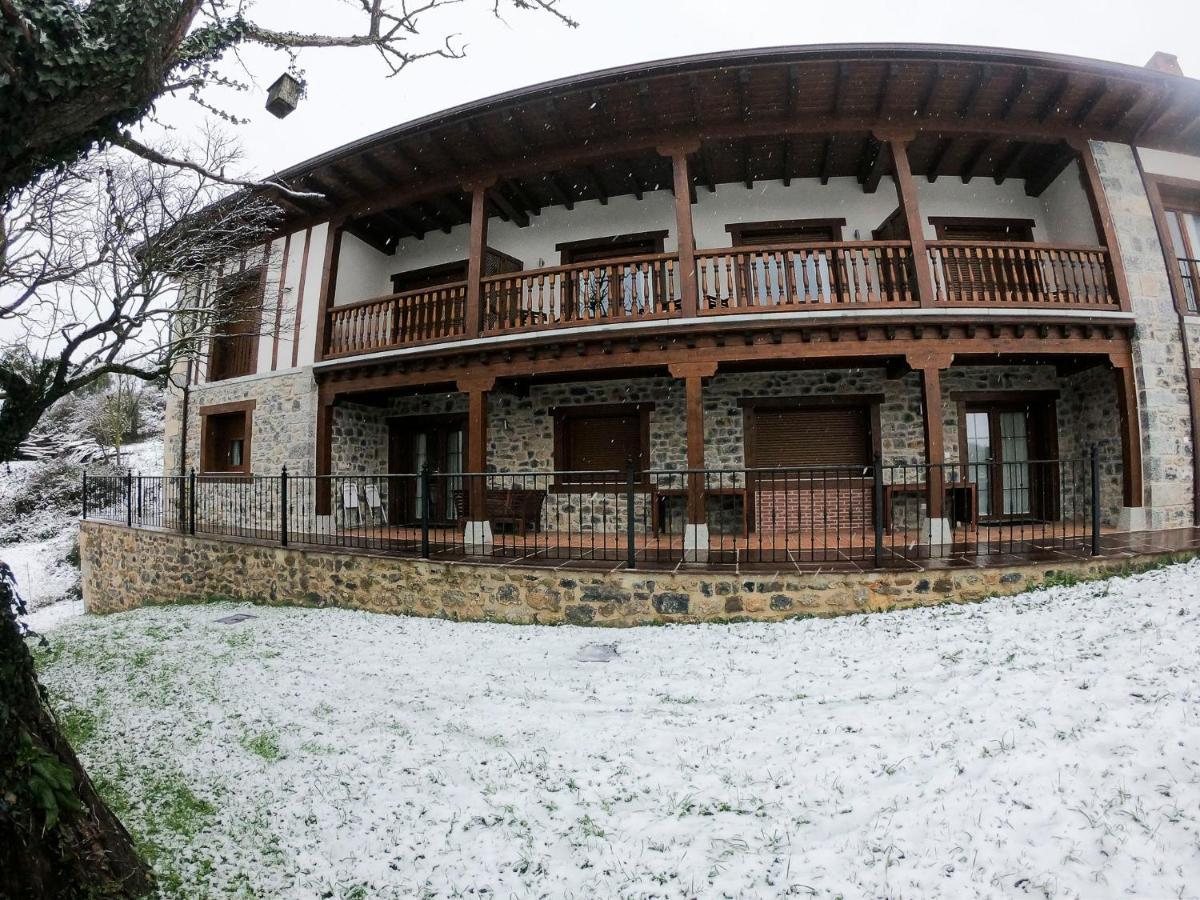 Apartamentos Los Picos De Europa Colio Dış mekan fotoğraf